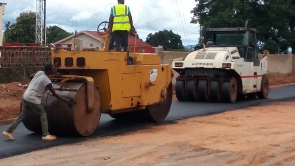 Côte d’Ivoire : Démarrage du bitumage de voies à Mankono