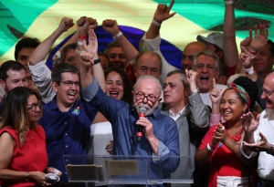 Brésil: Lula remporte son 3e mandat présidentiel