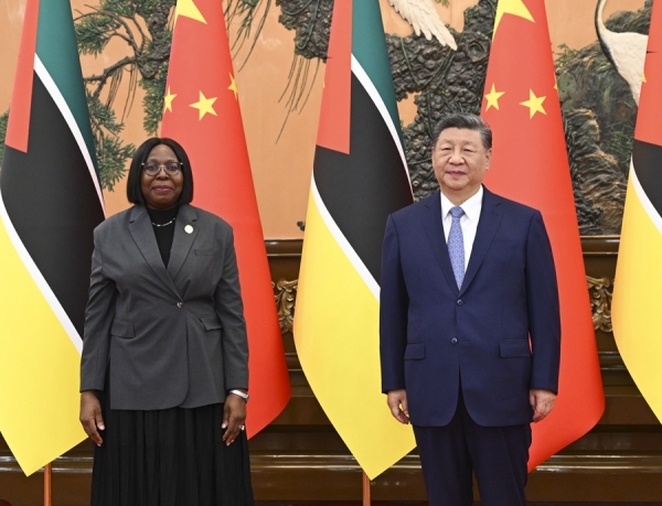 Xi Jinping rencontre la PM mozambicaine