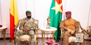 Coopération Burkina Faso – République du Mali: Le Président Assimi Goïta est arrivé à Ouagadougou