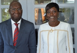 Alcide Djédjé et La ministre Mariatou Koné
