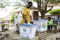 Guin&eacute;e-Bissau-R&eacute;sultats de la pr&eacute;sidentielle : des hommes arm&eacute;s et cagoul&eacute;s emportent les proc&egrave;s-verbaux et le serveur informatique (CNE)