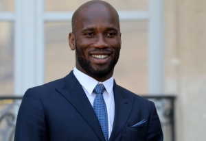 Côte d’Ivoire-COVID19: Drogba va soulager 5000 familles démunies aux côtés de Magic System