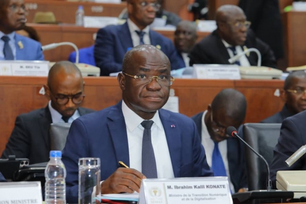 C&ocirc;te d&rsquo;Ivoire : un budget de plus de 80 milliards F CFA adopt&eacute; par le S&eacute;nat dans le cadre de la transition num&eacute;rique