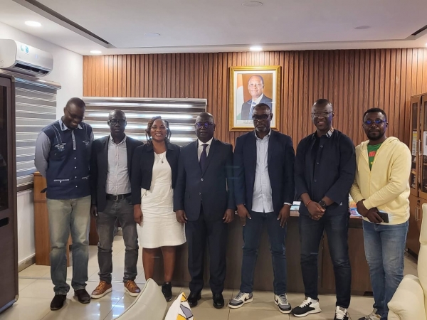 C&ocirc;te d&rsquo;Ivoire : le bureau de l'AJSCI re&ccedil;u par le Directeur g&eacute;n&eacute;ral de l&rsquo;Office national des Sports