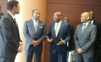 Le ministre Siandou Fofana avec les responsables d' Azala&iuml; H&ocirc;tel