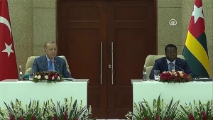 Togo : Le Président Erdogan accueilli par une cérémonie officielle