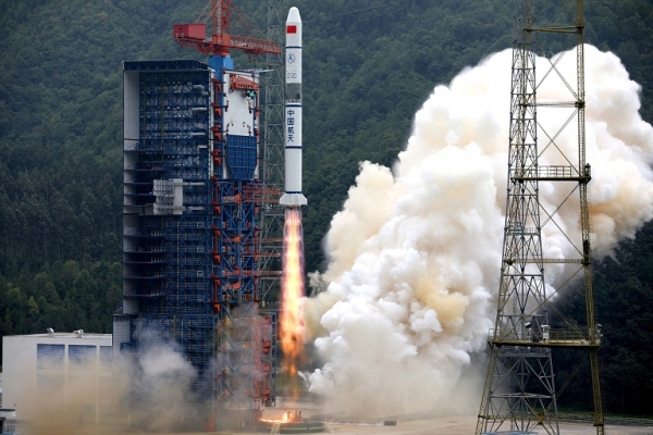 Chine: Lancement réussi d’un nouveau satellite