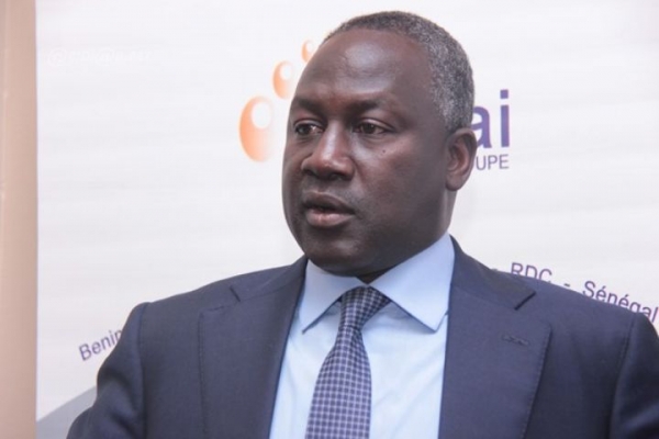 Une sénégalaise dénonce le retrait du marché de  construction de l&#039;Université de Diamniadio à Adama Bictogo