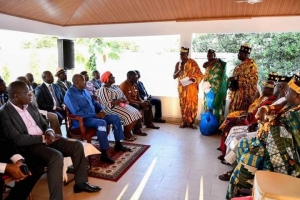 Cohésion sociale : Le Premier Ministre se réjouit de la fraternité retrouvée entre les communautés de l&#039;Ouest
