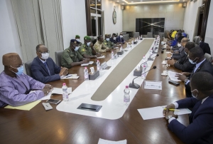 Coup d&#039;Etat au Mali; une délégation de la Cedeao rencontre IBK