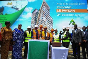 Côte d&#039;Ivoire/ Construction de l’immeuble &quot;Le Paysan&quot; : Le Ministre Kobenan Kouassi Adjoumani exhorte l’entreprise JET contractors à démarrer effectivement les travaux