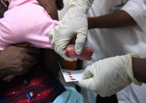 Côte d’Ivoire : « Recherche active » pour retrouver les enfants porteurs de VIH/sida non dépistés