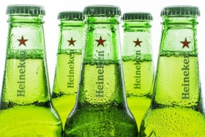 Des bouteilles d&#039;Heineken