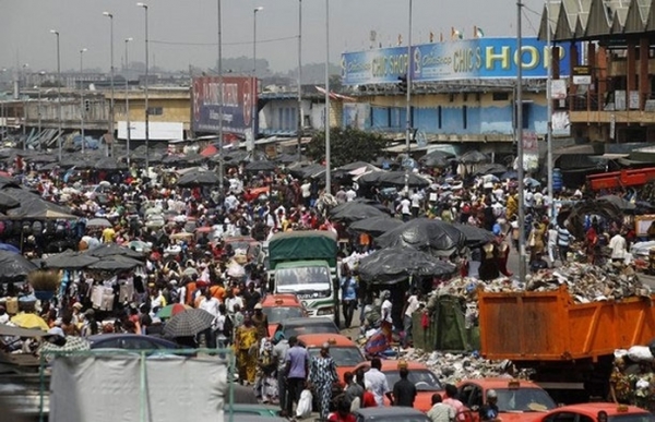 Côte d’Ivoire: La mairie d’Adjamé « ne vend que 7000 tickets » par jour sur les marchés, selon son directeur technique