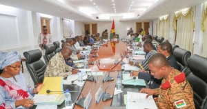 Burkina: Salaires des ministres revus à la baisse