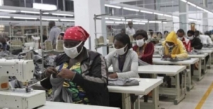 Sénégal : la BAD accorde un don d’un million de dollars à l’ONG Invest in Africa pour soutenir les PME