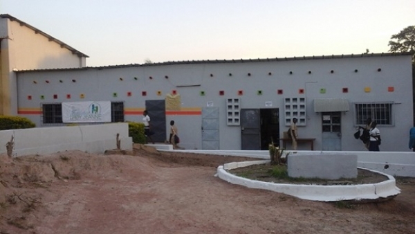 un aperçu de la bibliothèque du collège de Bouaflé