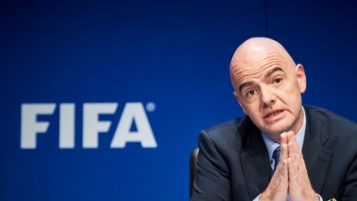 Le Pr&eacute;sident de la FIFA soutient le red&eacute;marrage du football africain au Cameroun
