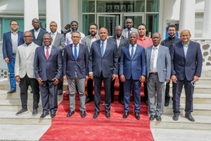 Première transplantation de foie en Côte d’Ivoire : le Premier Ministre salue la collaboration entre chirurgiens ivoiriens et égyptiens