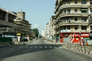 Côte d’Ivoire-mutinerie : A Abidjan, Banques, services et commerces fermés au Plateau, quartier des affaires