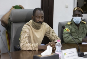Coup d&#039;Etat au Mali: Report du transfert de pouvoir