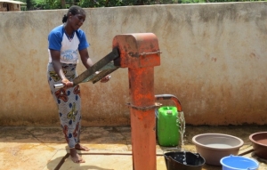 Côte d’Ivoire : Des femmes se forment à la gestion des pompes villageoises