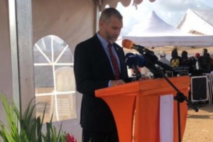 Les États-Unis et la Côte d’Ivoire lancent le programme « MuniWASH »