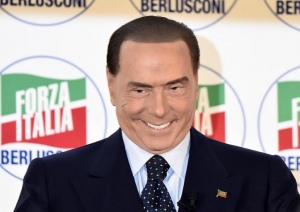 Italie/ Covid-19: Berlusconi testé positif