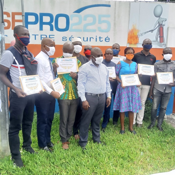 Côte d’Ivoire/ Promotion de l’excellence : 10 travailleurs de ASEPRO225  honorés