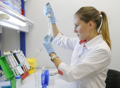 Grande- Bretagne/ Covid-19: un vaccin attendu en d&eacute;but d'ann&eacute;e