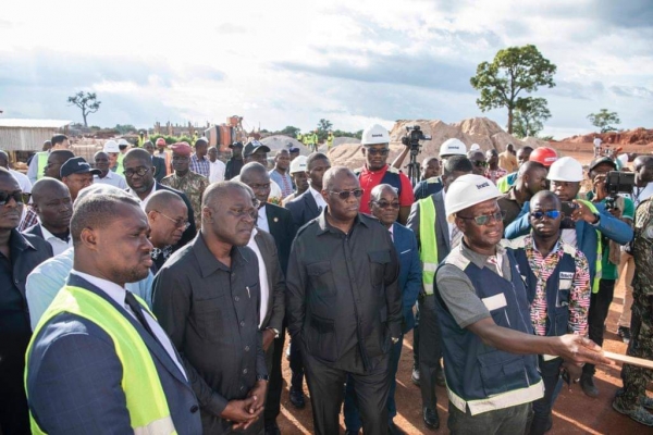 Côte d&#039;Ivoire/ Transport: une mission gouvernementale visite le chantier du port sec de Ferkessédougou