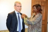 Gianluca Ferrera d&eacute;cor&eacute; par la ministre Kandia Camara 
