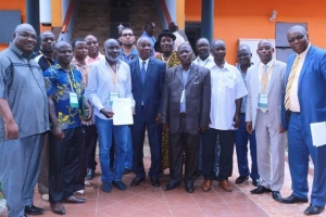 Côte d&#039;Ivoire : Des planteurs d’hévéa se forment sur l’ordonnance visant à améliorer leurs conditions de vie
