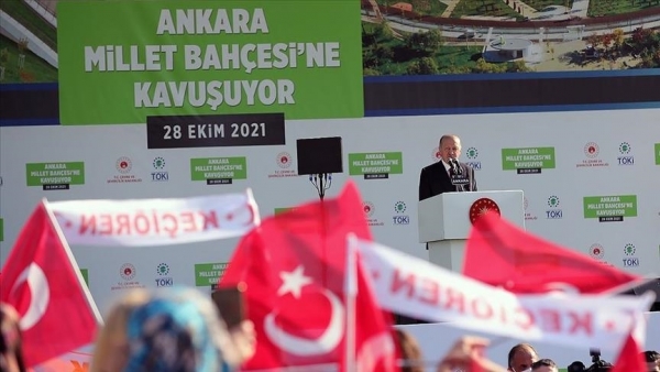 Erdogan : &quot;Notre capitale Ankara sera la locomotive de la révolution verte pour le développement&quot;