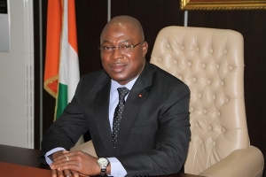 Côte d’Ivoire : le ministère de la Fonction publique honore les fonctionnaires et agents de l’Etat