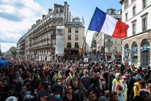 France: La campagne pour la présidentielle lancée