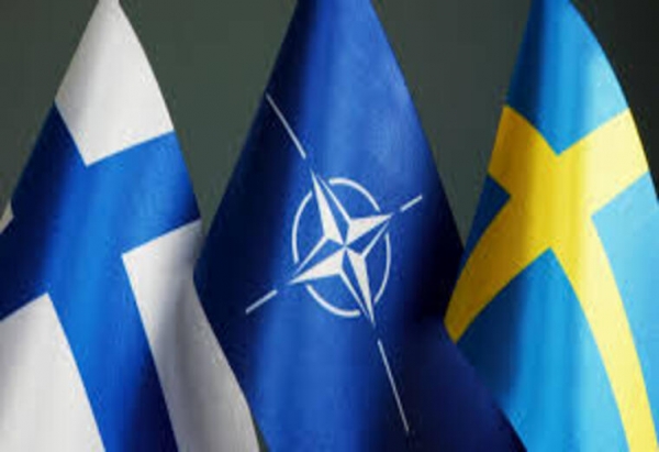 La Finlande veut adhérer à l’OTAN avec la Suède