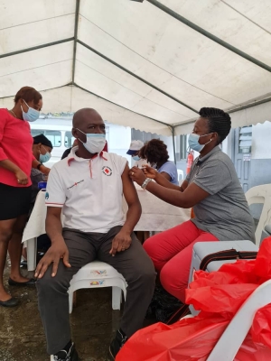 Lutte contre la COVID-19:  La Croix Rouge de Côte d’Ivoire initie des séances de vaccination