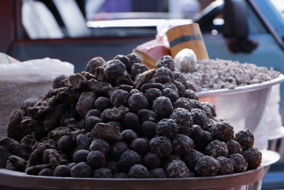 Mali : le Soumbala, l&rsquo;or brun au service de la nutrition africaine et moteur &eacute;conomique pour de nombreuses femmes en milieu rural