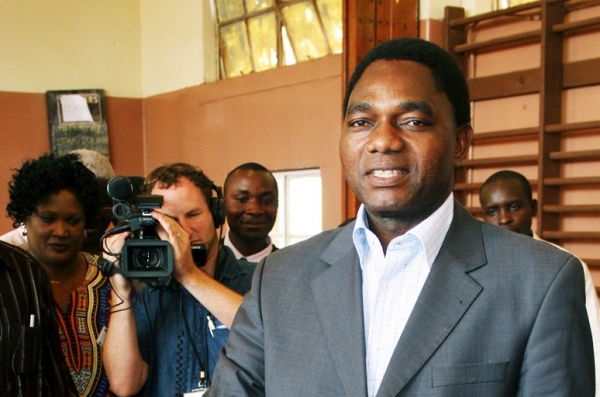 Zambie: Hakainde Hichilema investi président