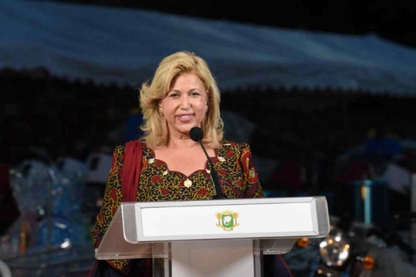 Visite d’Etat dans le Moronou : Discours de la Première Dame lors de la remise de chèques FAFCI