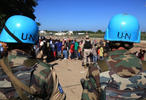 Mali: L’attaque sur des casques bleus condamnée