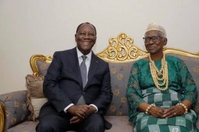 Côte d’Ivoire/ Sakassou : Visite du président Ouattara à la Reine des Baoulés, Sa Majesté Nanan Akoua Boni II