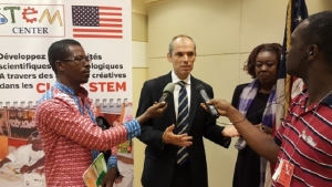 Côte d’Ivoire : L’Ambassade des Etats-Unis recherche des jeunes filles élèves et étudiantes pour le « STEM Camp »