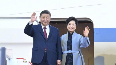 Main dans la main, les familles et la patrie sont &eacute;troitement li&eacute;es