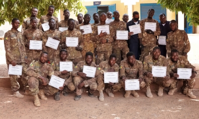 L&rsquo;Arm&eacute;e Am&eacute;ricaine forme les troupes maliennes aux soins tactiques de combat