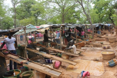 Un site d'orpaillage en C&ocirc;te d'Ivoire