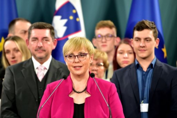 Slovénie: Election de la première femme présidente