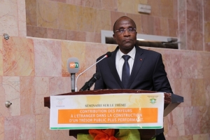 Le ministre Adama Koné à l&#039;ouverture du séminaire de formation des payeurs du trésor à l&#039;étranger